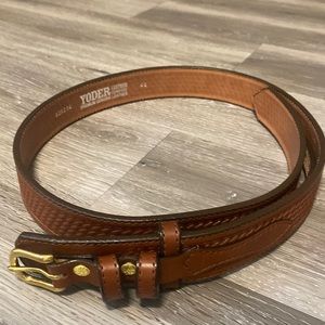 Yoder leather company belt